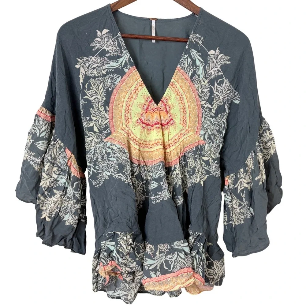 Free People Blouse Sunset Dreams XS Grey Boho Floral Bell Sleeve Earthy Hippie